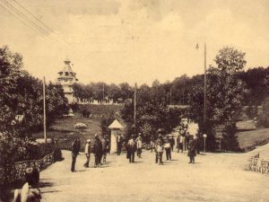 Vedere generala spre parc