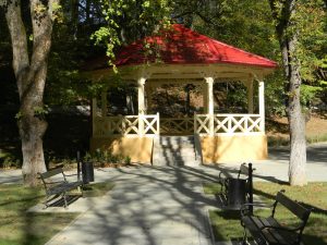 Chioscul fanfarei din parcul balnear