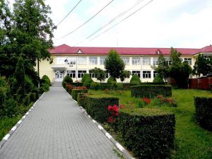 Liceul Tehnologic (reabilitat in anul 2007)